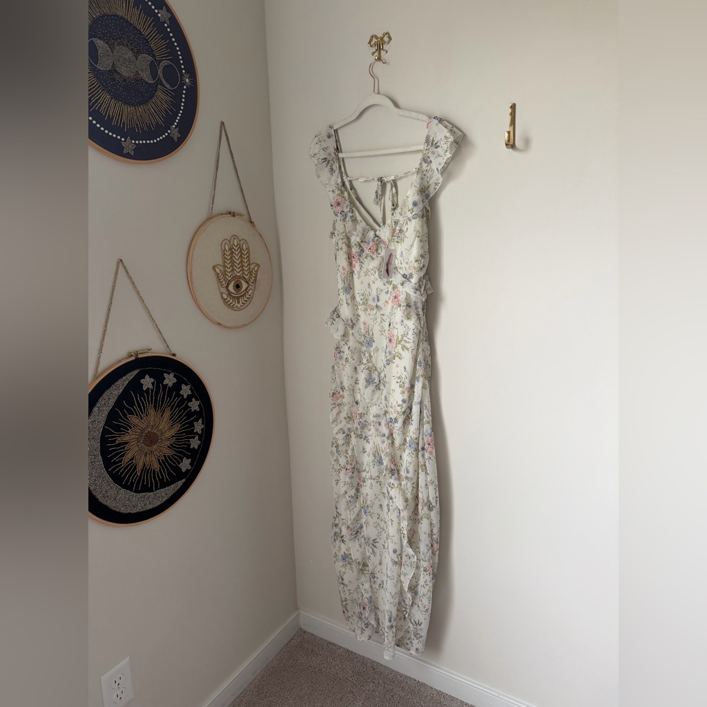 Jessica Simpson Cream Floral Ruffle Tie Back Maxi Dress